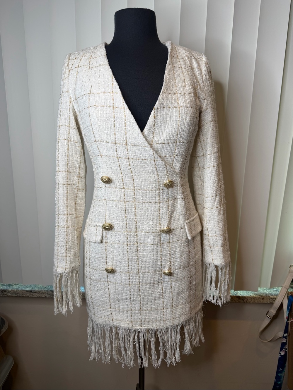AKIRA Cream Tweed Jacket with Gold Thread Accents Gold Buttons Size Medium